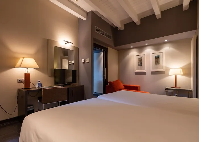 Hotel La Trufa Negra 4*